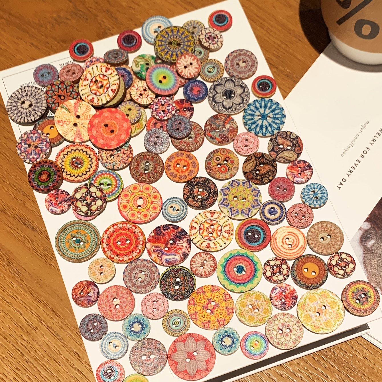 100pcs Round Vintage Buttons for Crafting Projects